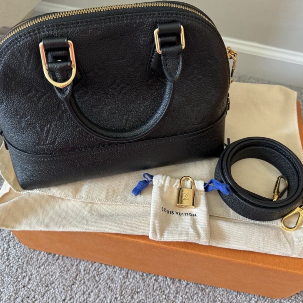 Louis Vuitton Neo Alma BB Bag